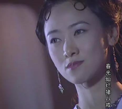 翁虹25年后再扮猫妖翁虹再现猫妖形象，时光倒流，重温经典角色